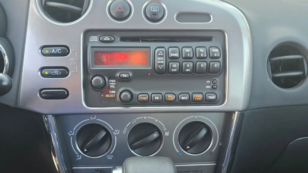 2004 Pontiac Vibe Base