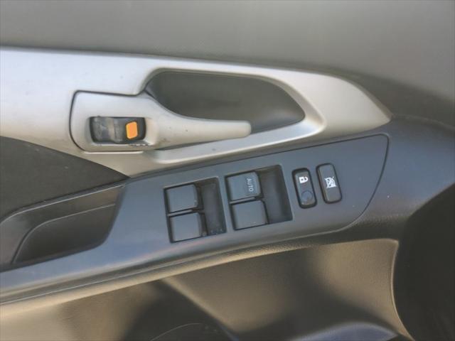 2009 Pontiac Vibe - $8,199