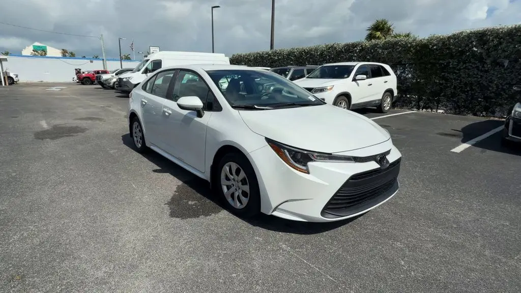 2026 Toyota Corolla LE