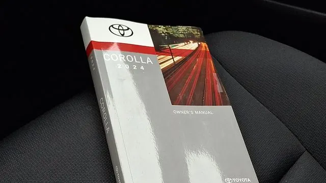 2024 Toyota Corolla LE