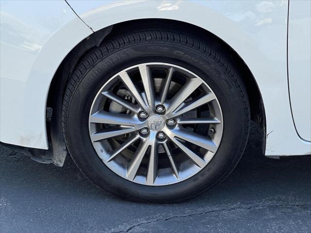 2014 Toyota Corolla - $8,099