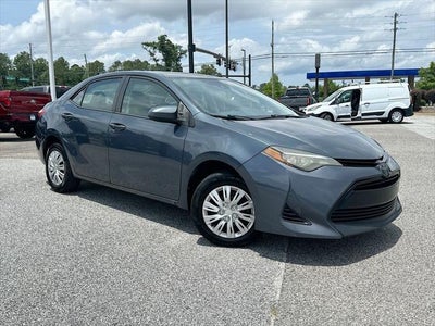 2017 Toyota Corolla SE 4DR Sedan 6M