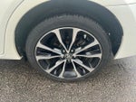 2018 Corolla Thumbnail 3
