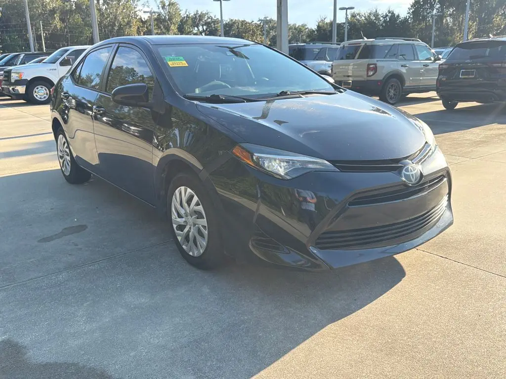 2018 Toyota Corolla - $11,500