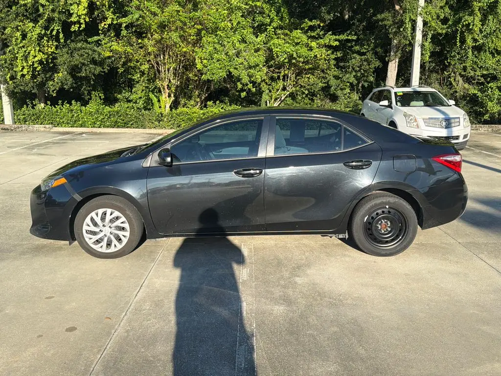 2018 Toyota Corolla - $11,500