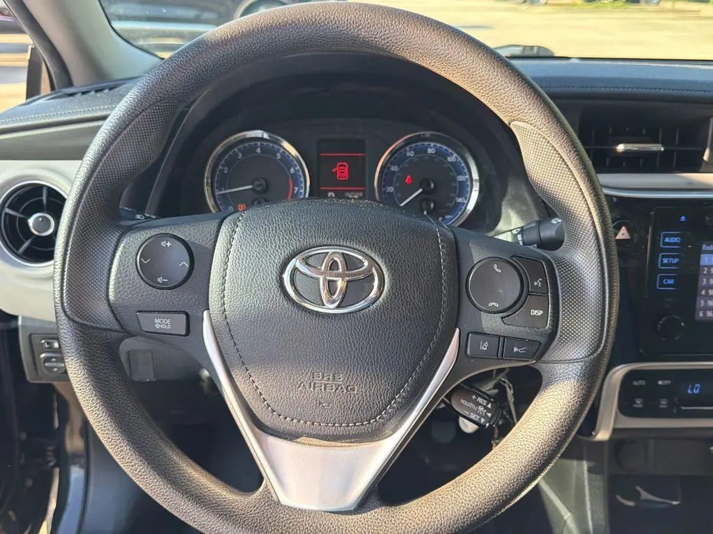 2018 Toyota Corolla - $11,500