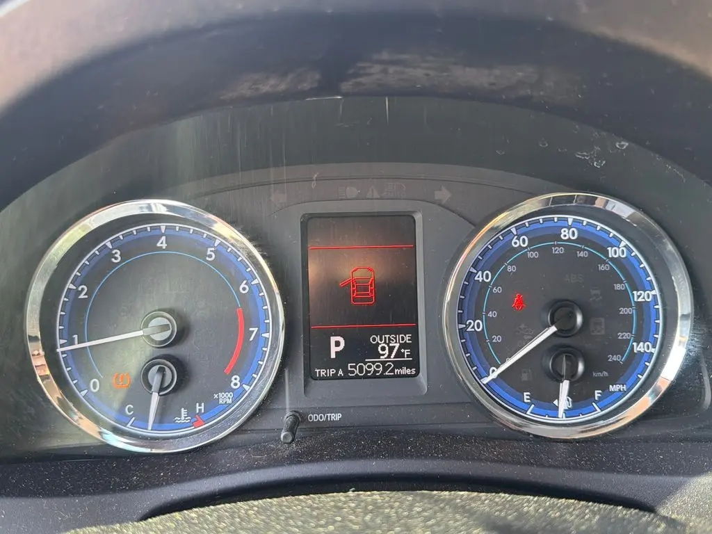 2018 Toyota Corolla - $11,500