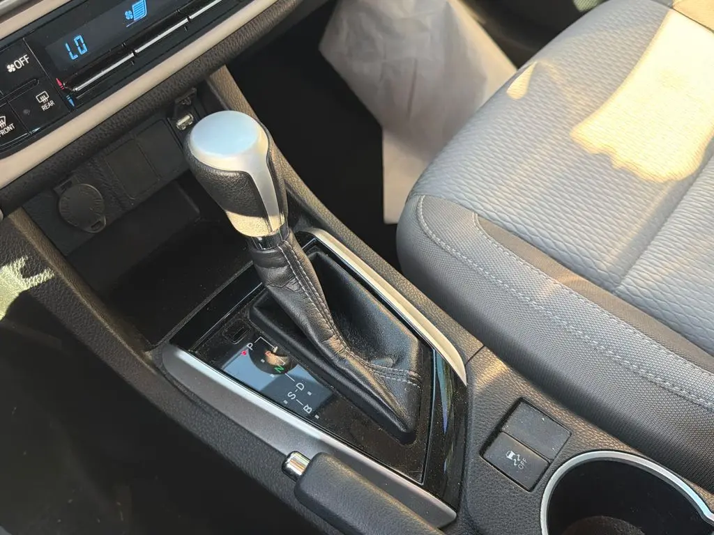 2018 Toyota Corolla - $11,500