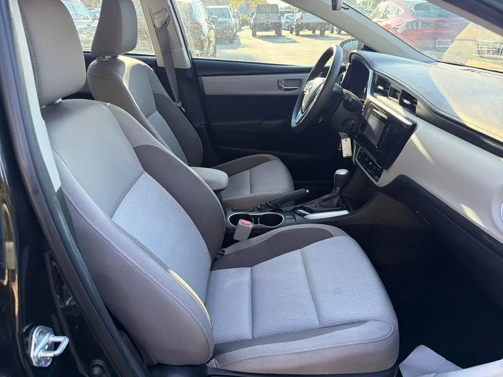 2018 Toyota Corolla - $11,500