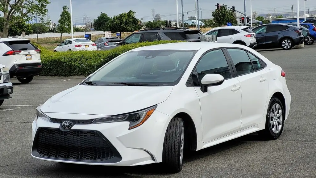2022 Toyota Corolla LE