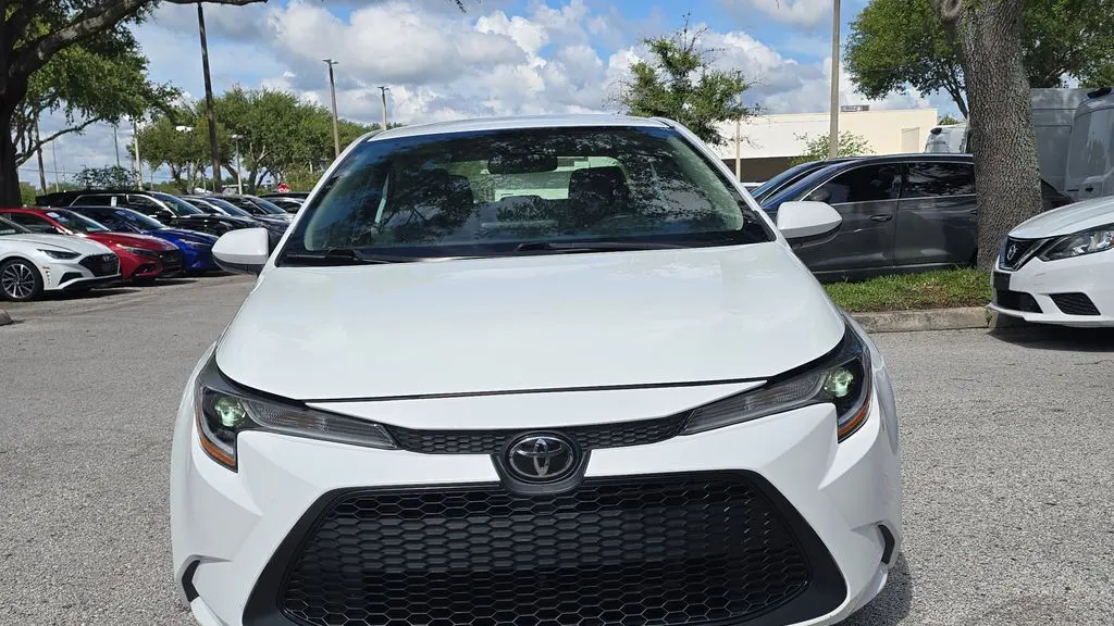2022 Toyota Corolla LE