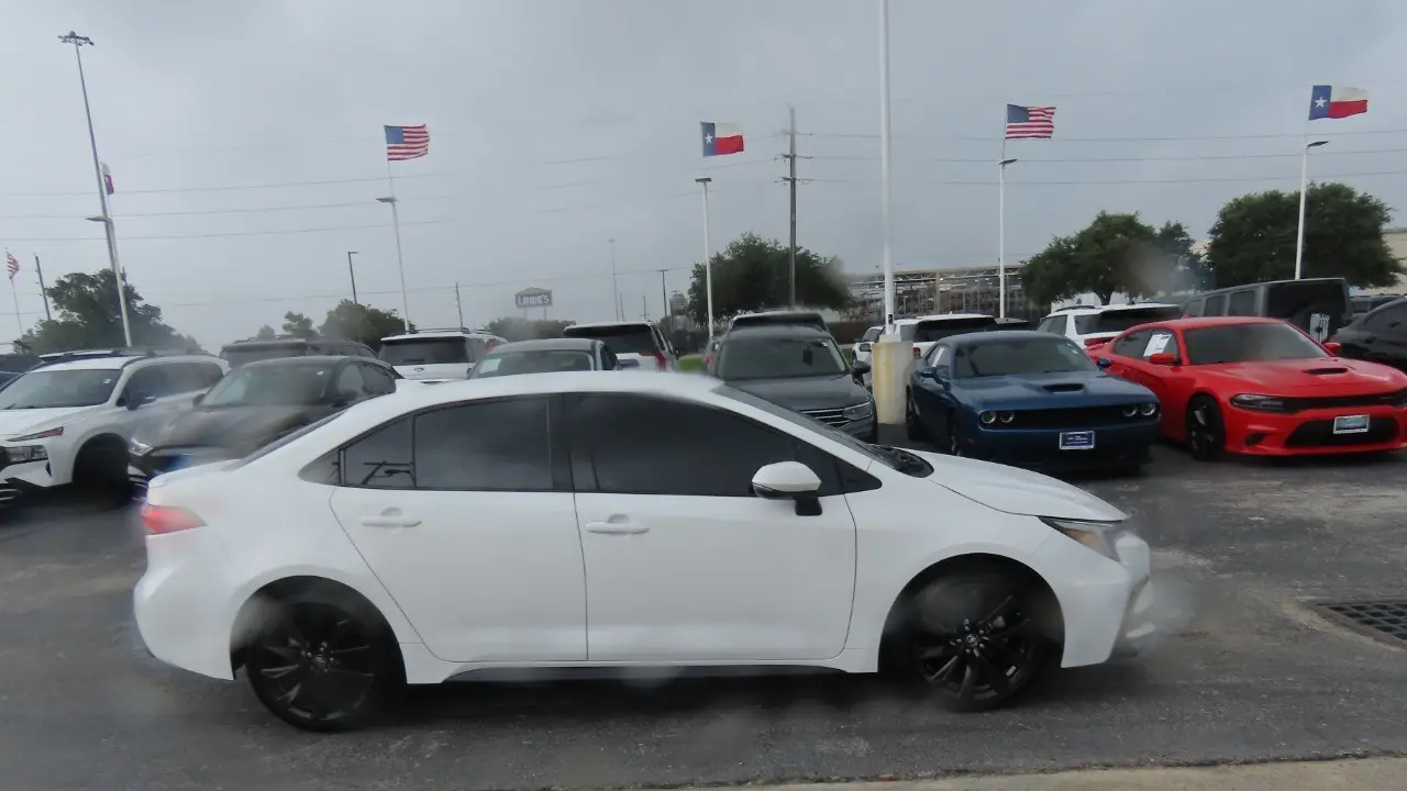 2023 Toyota Corolla SE