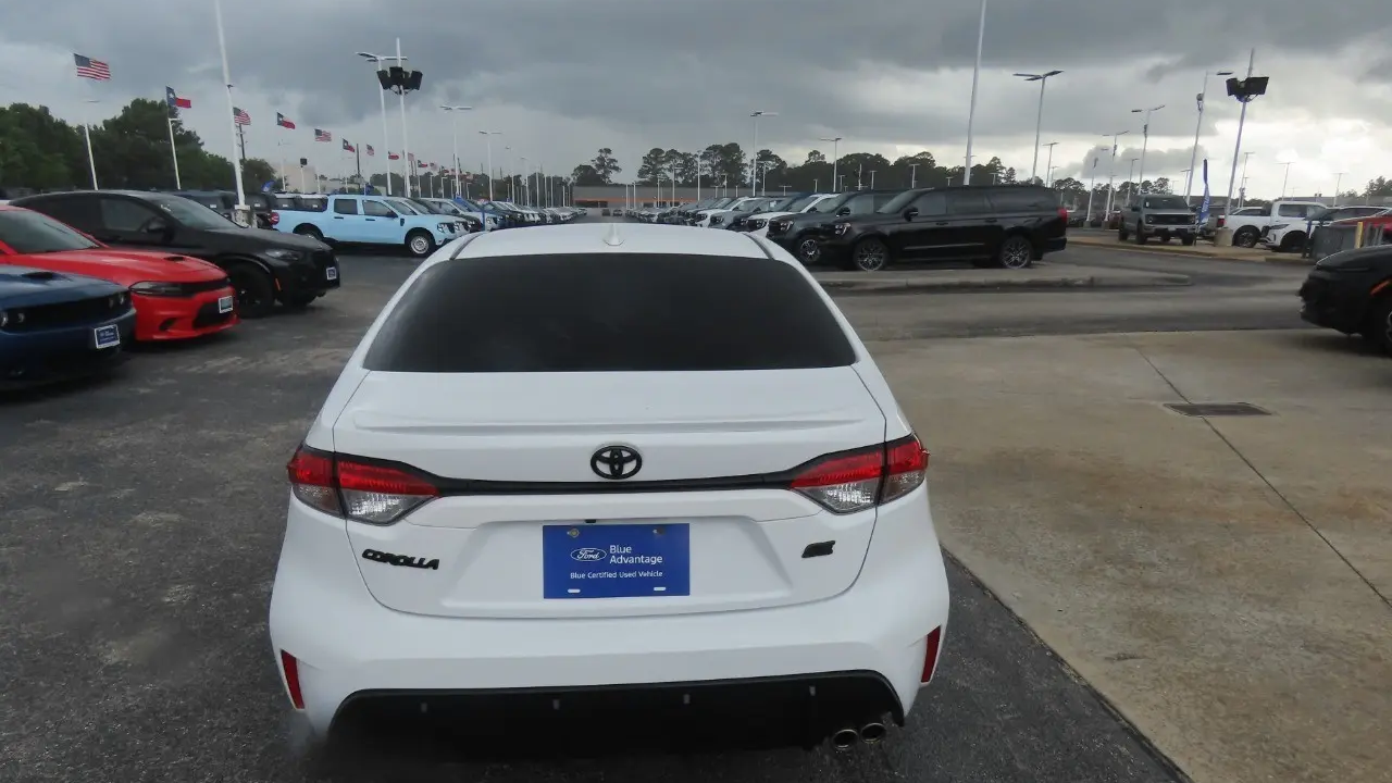 2023 Toyota Corolla SE