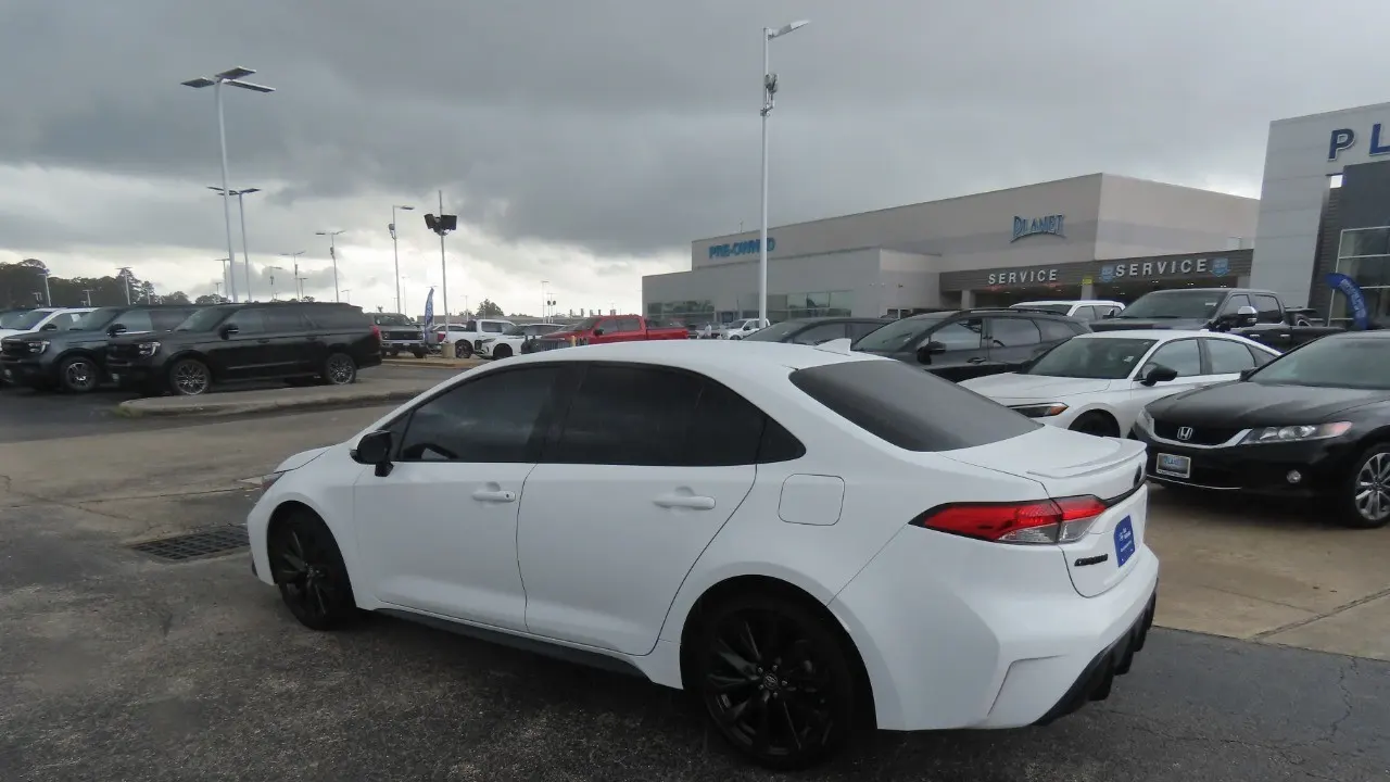 2023 Toyota Corolla SE