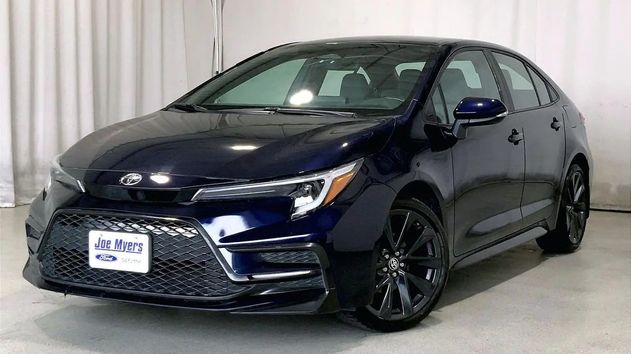 2023 Toyota Corolla SE