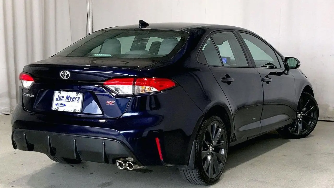 2023 Toyota Corolla SE