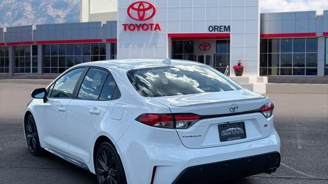 2025 Toyota Corolla SE