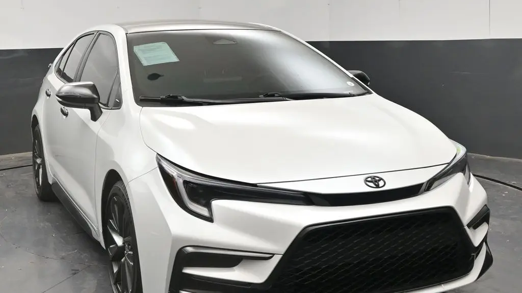 2025 Toyota Corolla SE