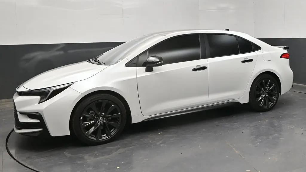 2025 Toyota Corolla SE
