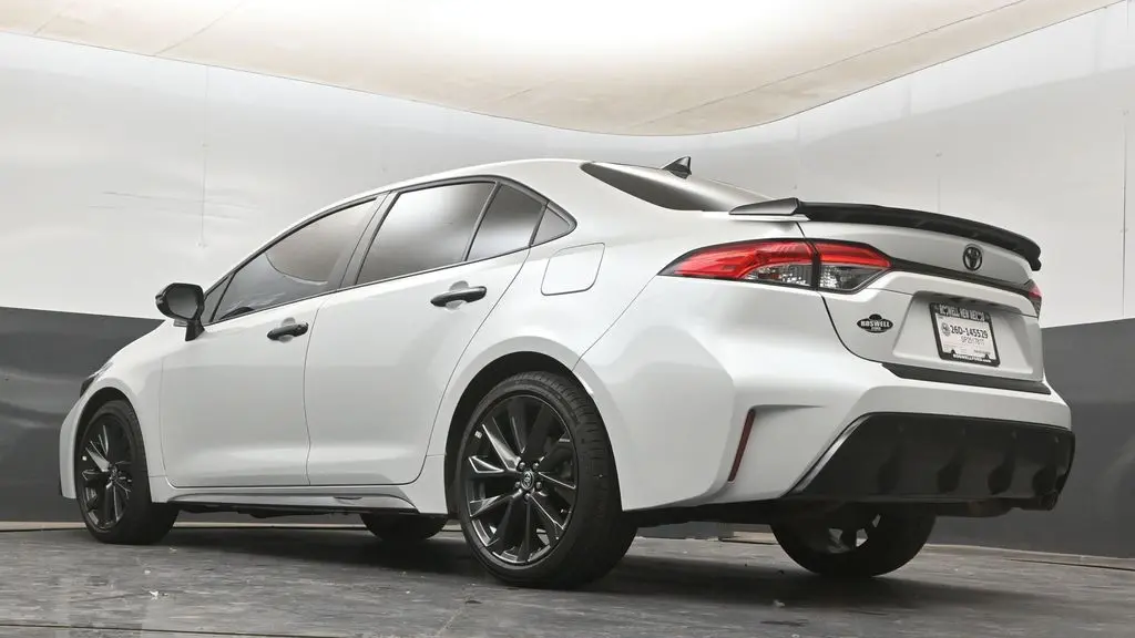 2025 Toyota Corolla SE