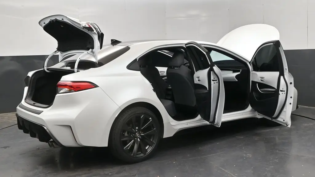 2025 Toyota Corolla SE