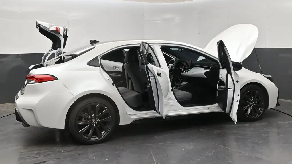 2025 Toyota Corolla SE