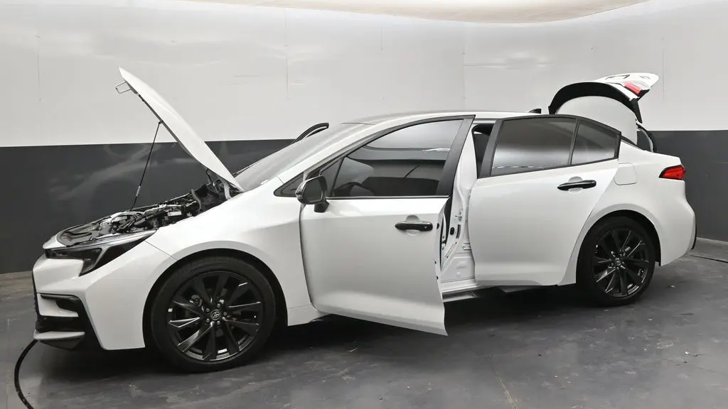 2025 Toyota Corolla SE