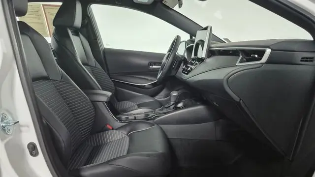 2025 Toyota Corolla XSE
