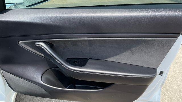 2019 Tesla Model 3 Mid Range