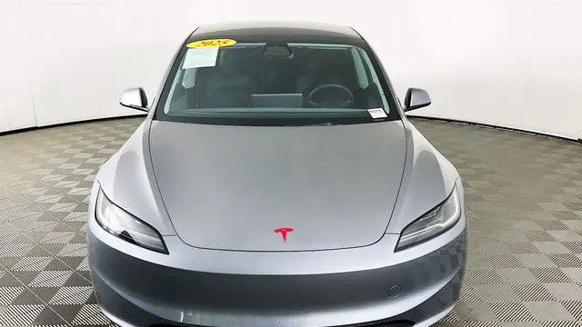 2025 Tesla Model 3 Long Range