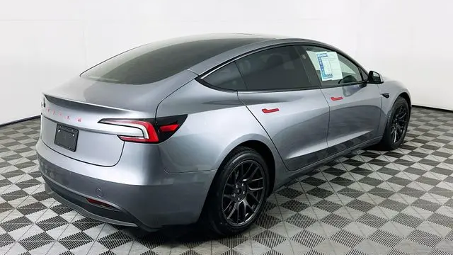 2025 Tesla Model 3 Long Range
