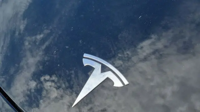 2018 Tesla Model 3 Mid Range