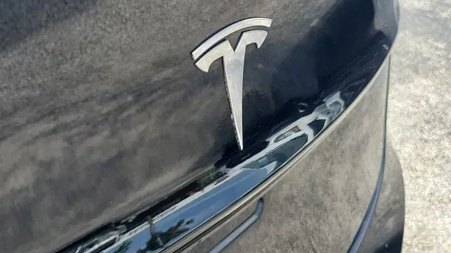 2018 Tesla Model 3 Mid Range