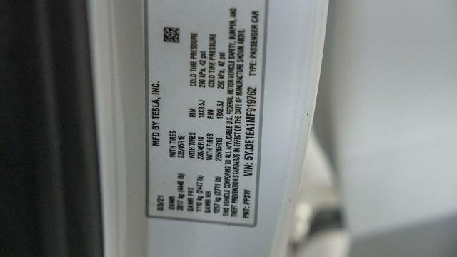 2021 Tesla Model 3 Standard Range Plus