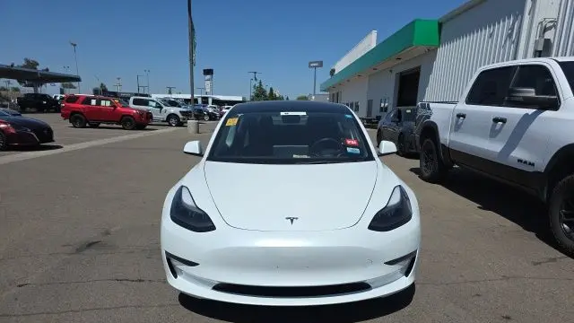2023 Tesla Model 3 Base