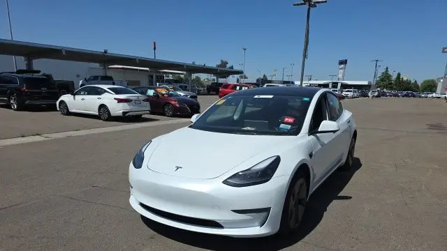 2023 Tesla Model 3 Base
