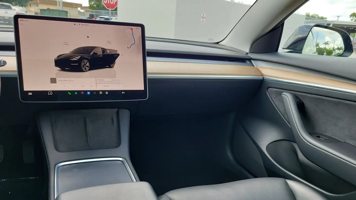 2023 Tesla Model 3 Base