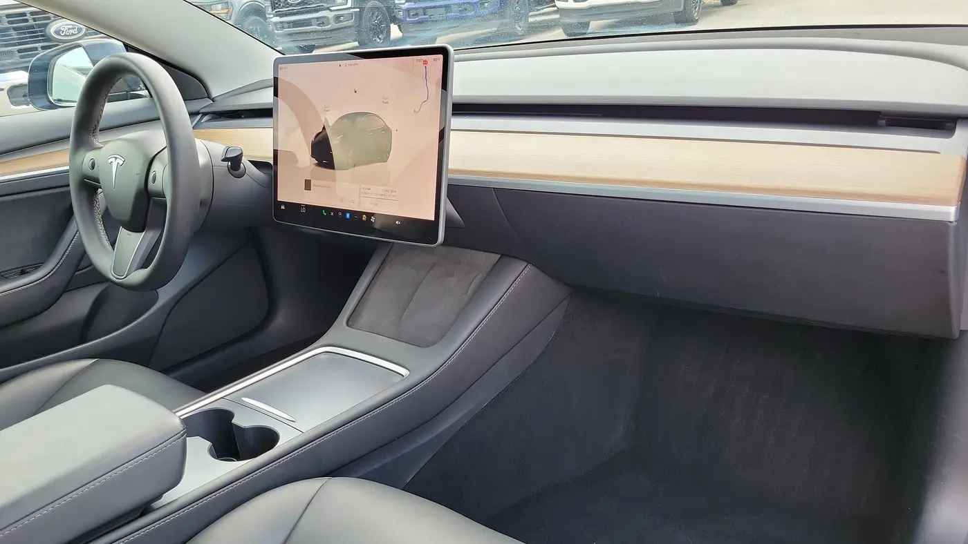 2023 Tesla Model 3 Base