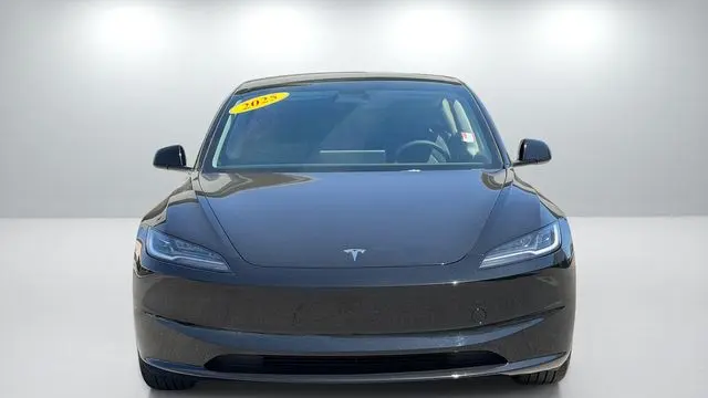 2025 Tesla Model 3 Long Range