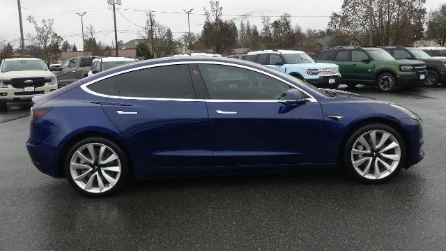 2018 Tesla Model 3 Mid Range