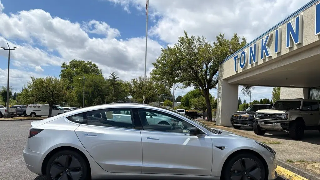 2018 Tesla Model 3 Mid Range