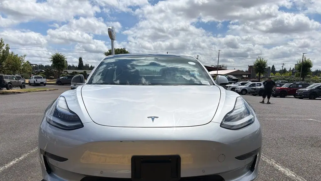 2018 Tesla Model 3 Mid Range