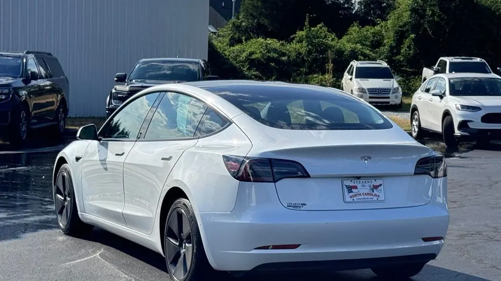 2021 Tesla Model 3 Standard Range Plus