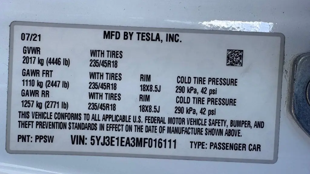 2021 Tesla Model 3 Standard Range Plus