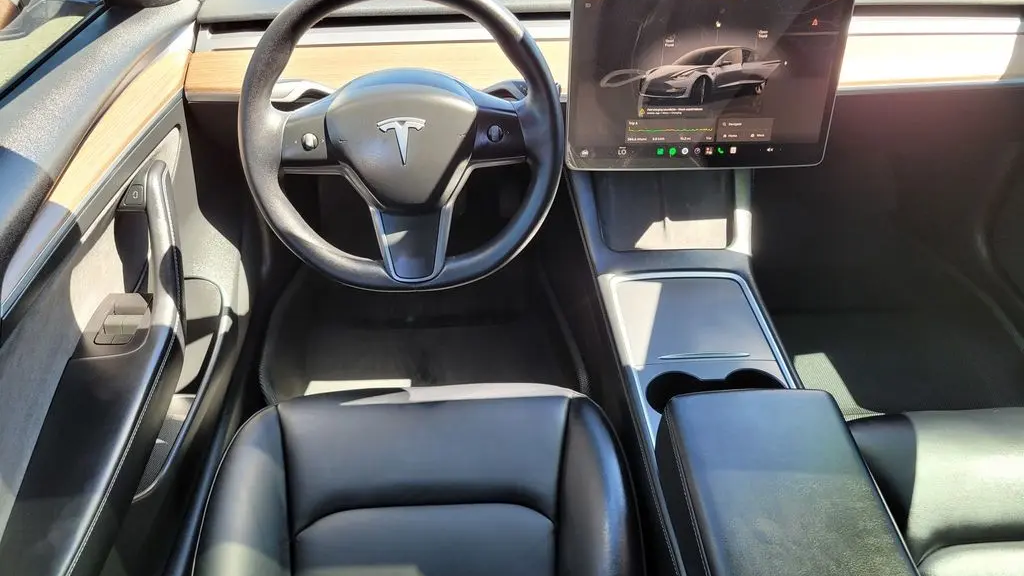 2023 Tesla Model 3 Base