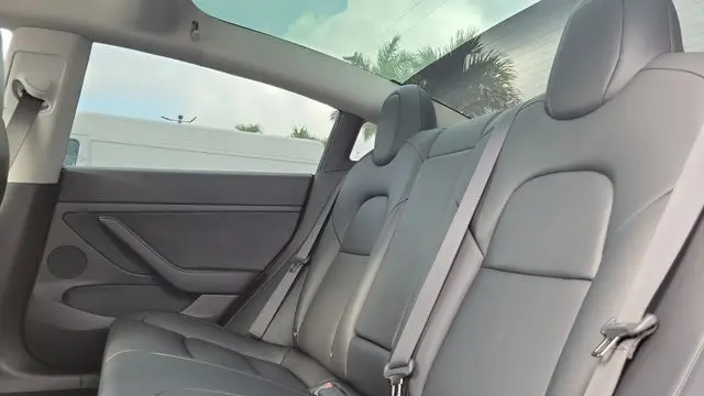 2023 Tesla Model 3 Base