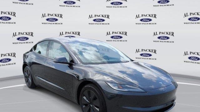 2025 Tesla Model 3 Long Range