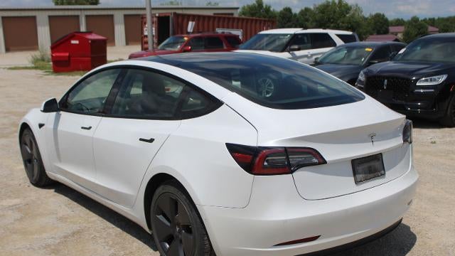 2021 Tesla Model 3 Standard Range Plus
