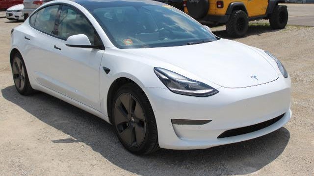 2021 Tesla Model 3 Standard Range Plus