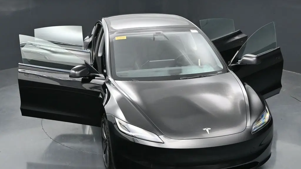 2024 Tesla Model 3 Long Range